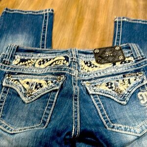 Miss Me Capri size 27